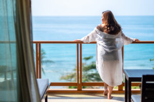Decoding Hotel View Descriptions