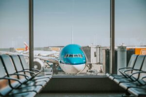 airplane at the gate